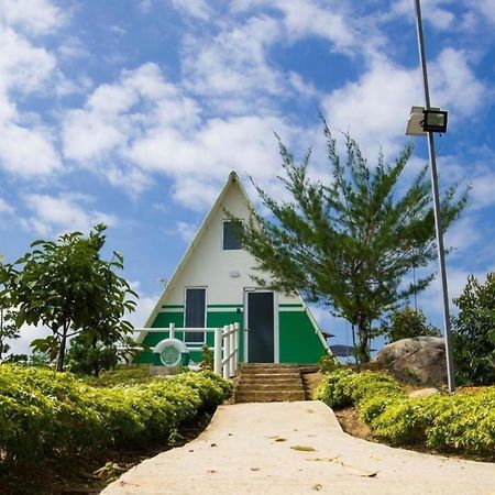 Durian Ecolodge 탐핀 외부 사진
