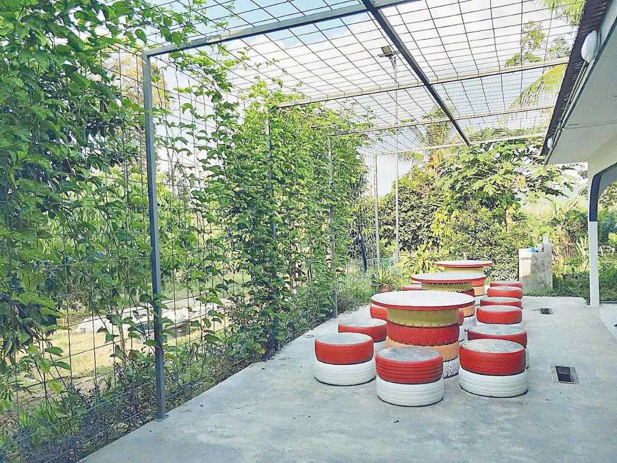 Durian Ecolodge 탐핀 외부 사진